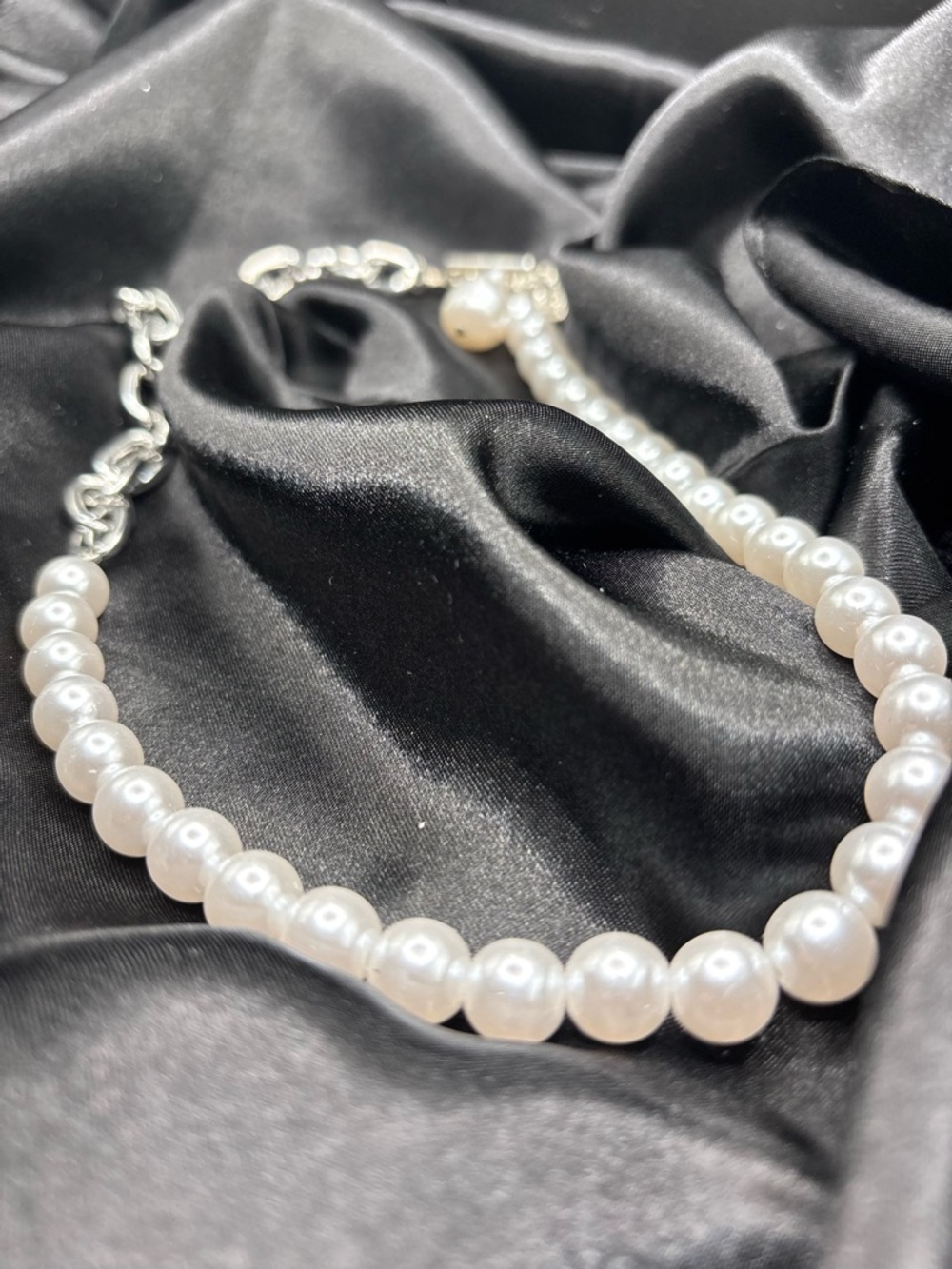 Parisian Style Pearl Chain Necklace Toggle Clasp 18” Minimalist Chic - Picture 4 of 7